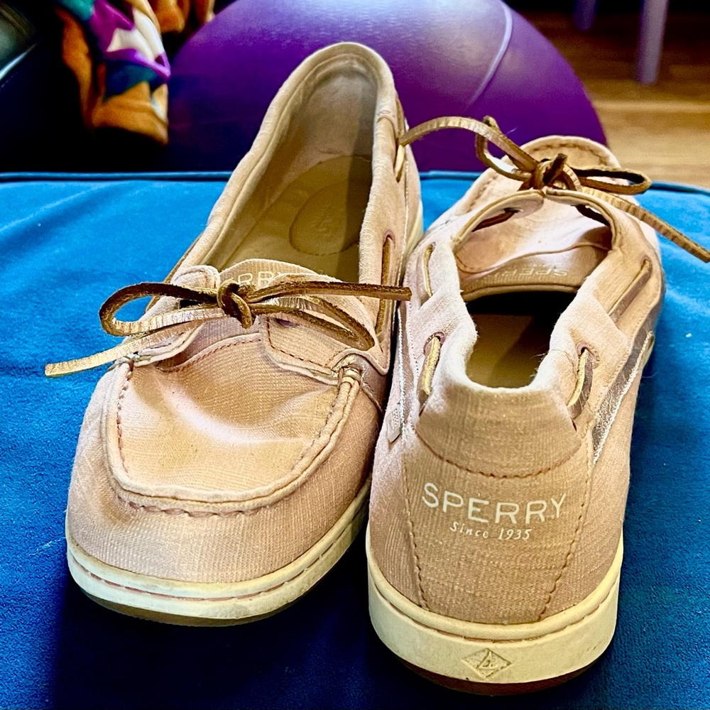 Sperry womens sz 12, men’s sz 10